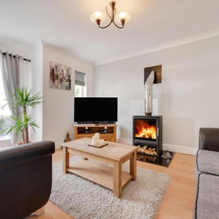 3 Bed Holiday Home In Llandeilo With Log Burner Zewnętrze zdjęcie